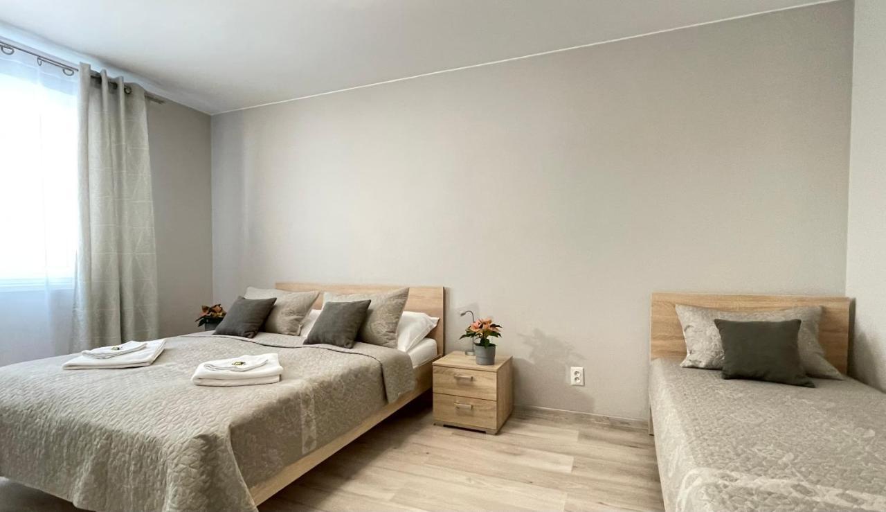 City Apartments Liptovský Mikuláš Exteriör bild